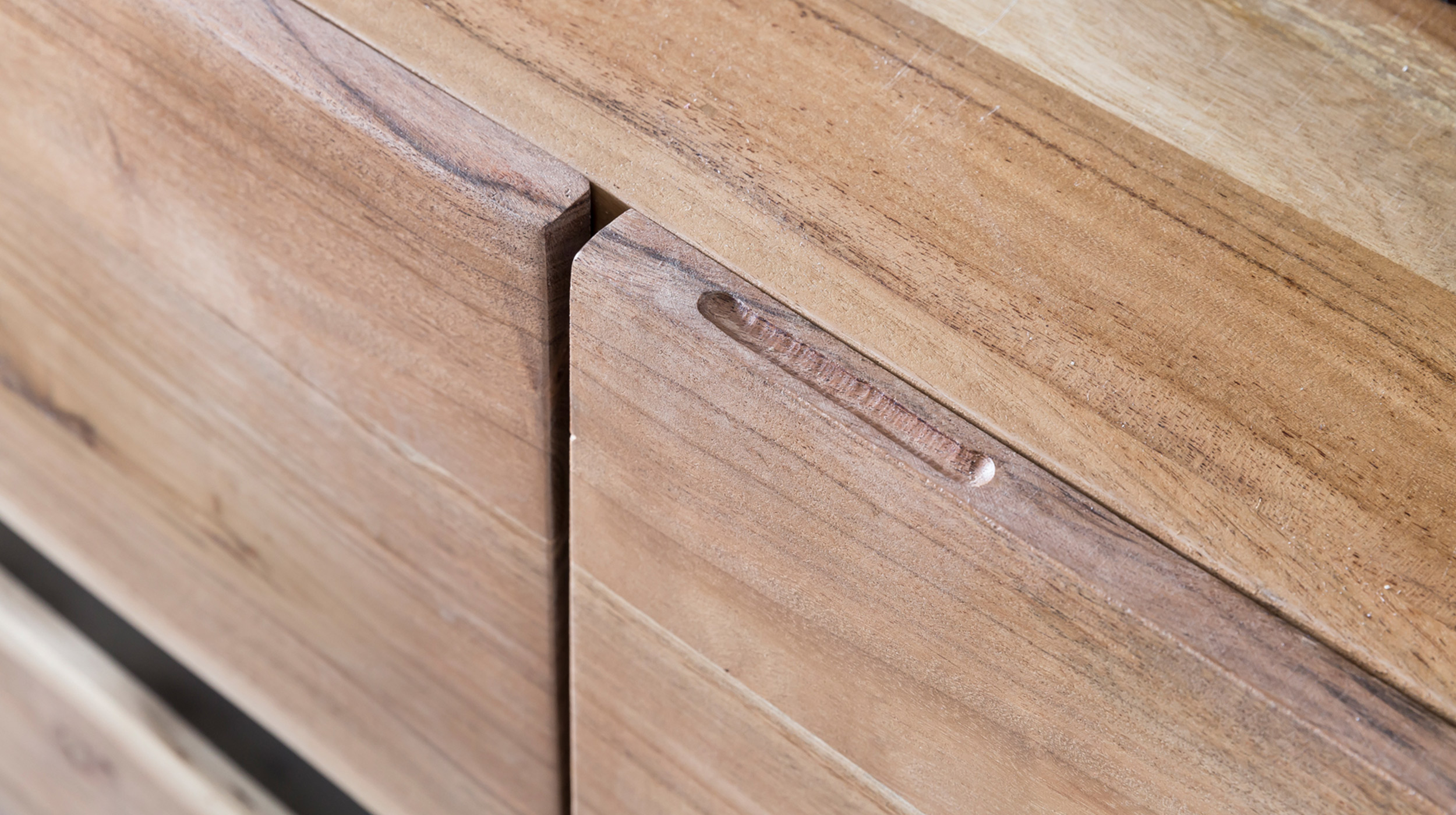 Sideboard Akazie massiv lackiert 148 x 43 cm 3-türig - ODIN 