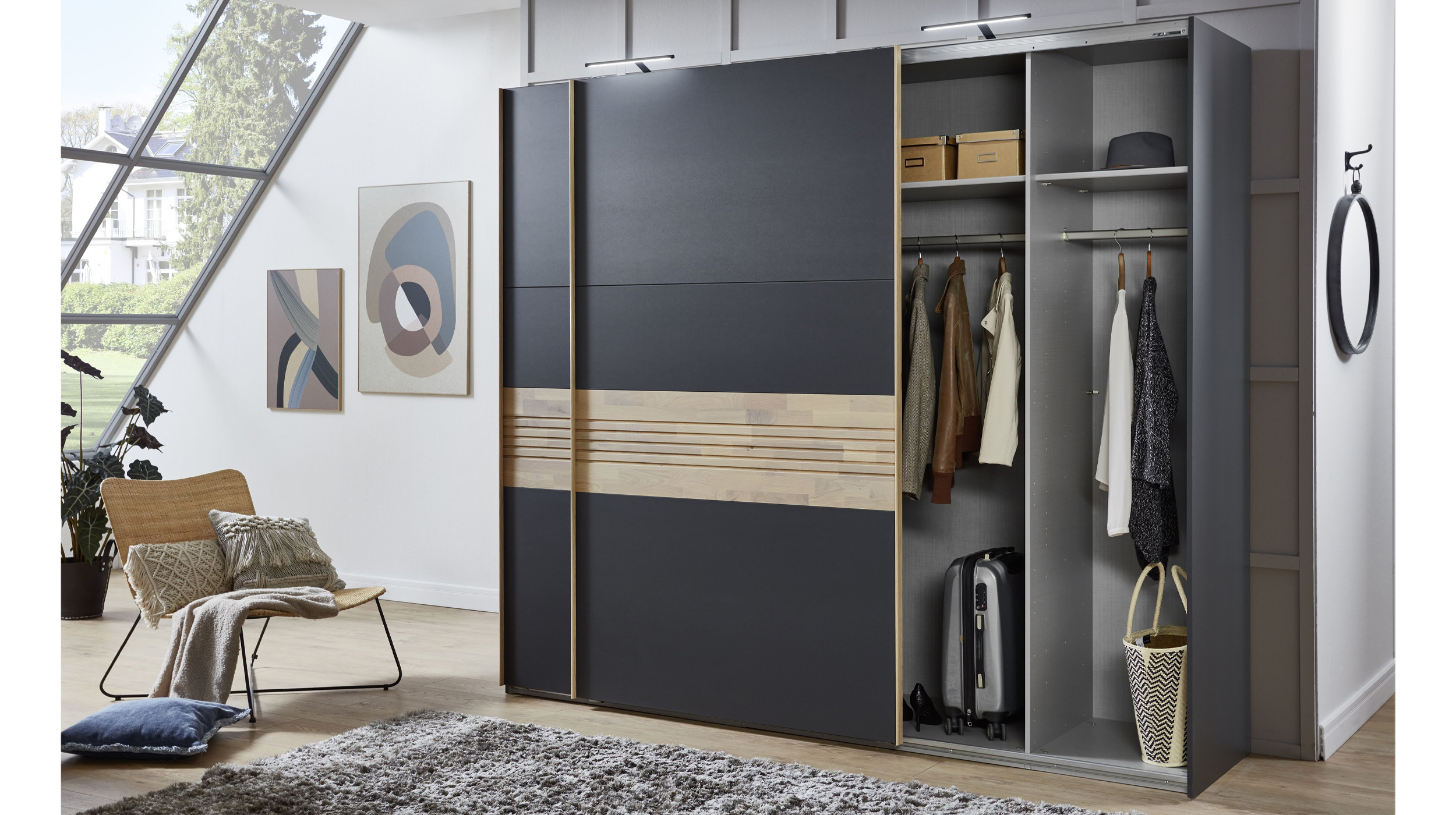 Schwebetürenschrank graphit - Eiche Massivholz - 250 cm - TIROL Schwebetürenschrank graphit - Eiche Massivholz - 250 cm - TIROL