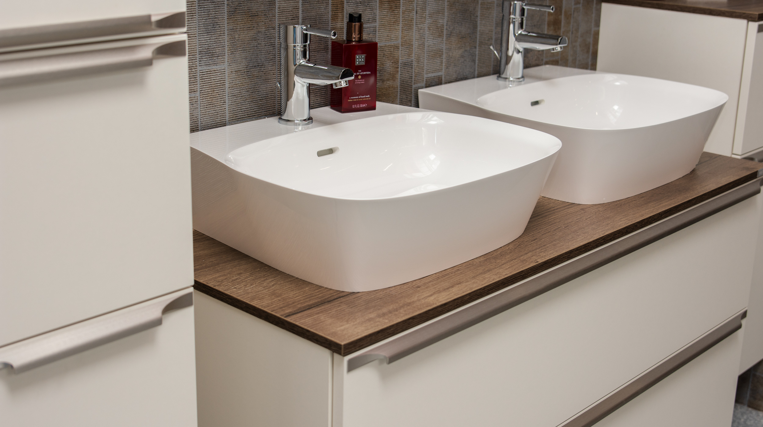 Badmöbel-Set Magnolia - 4 Teile - Waschtisch 120 cm - LEONEL