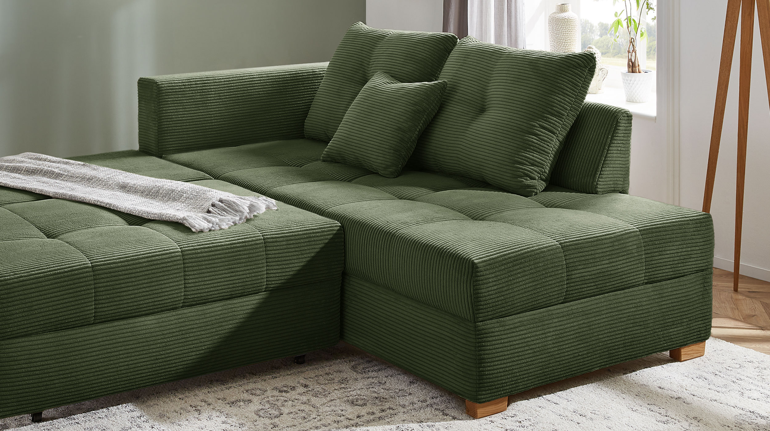 Ecksofa Cord grün - Schlaffunktion Bettkasten 228 cm - HEIDELBERG