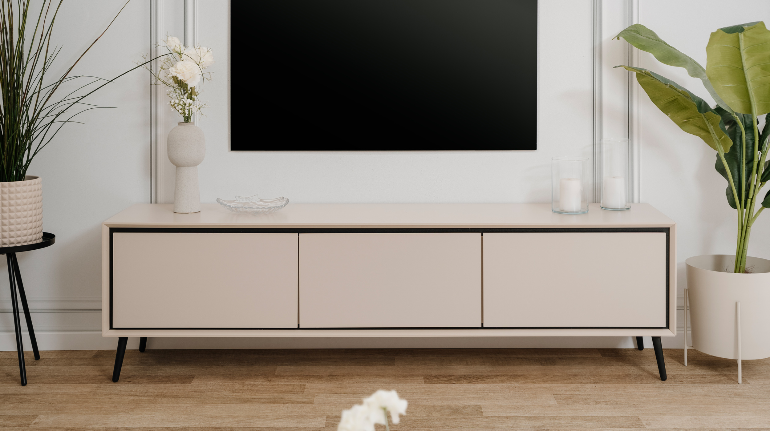 TV - Lowboard beige schwarz 175 cm TV-Board - ARONA