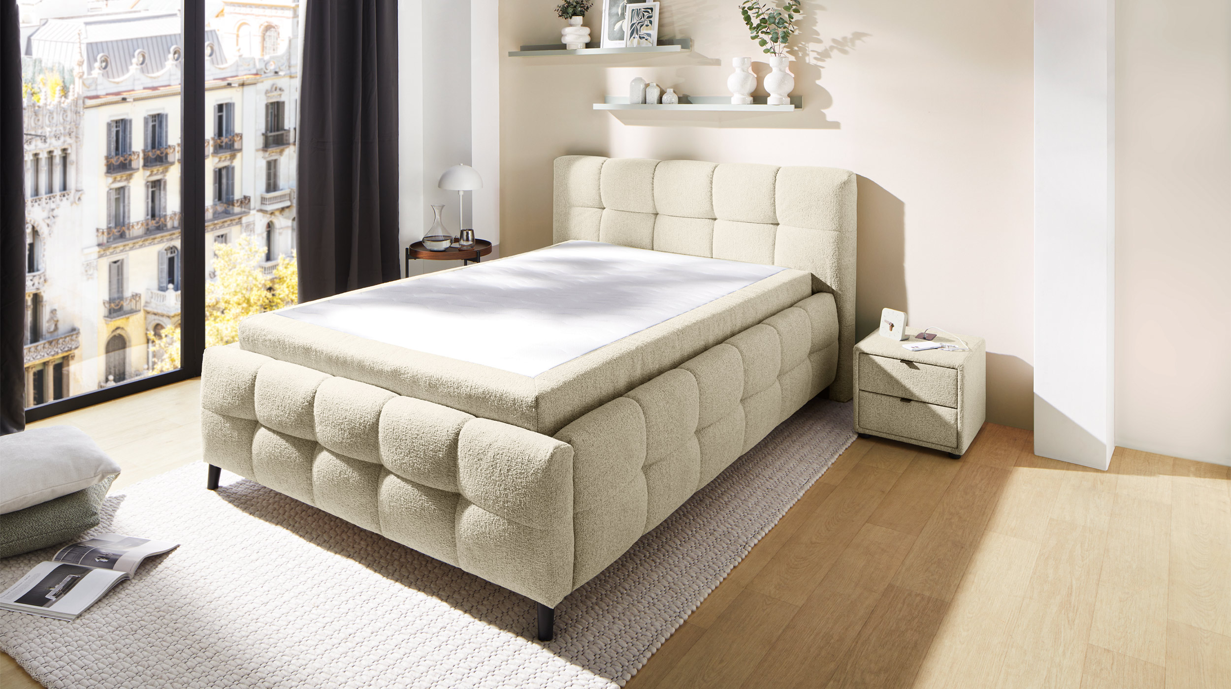 Polsterbett 140 x 200 cm Stoffbezug beige - LUCY