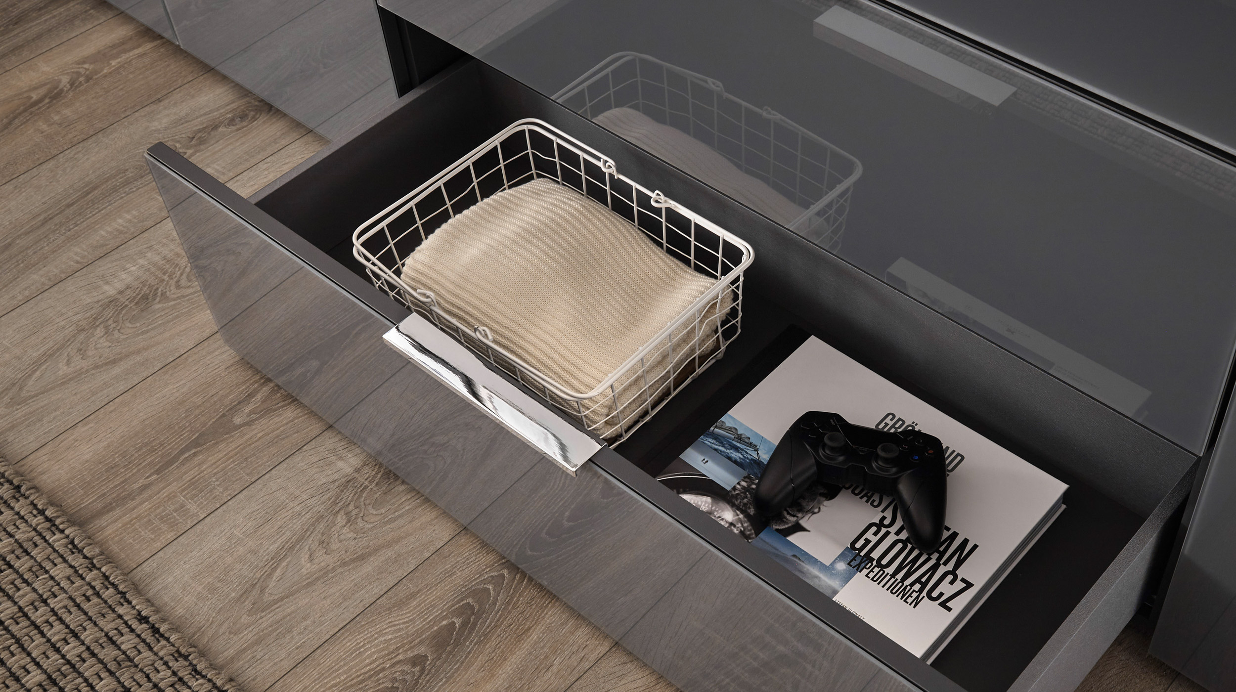 Kommode 4 Schubladen - anthrazit - Glasfront - 135 cm - SANTORIN