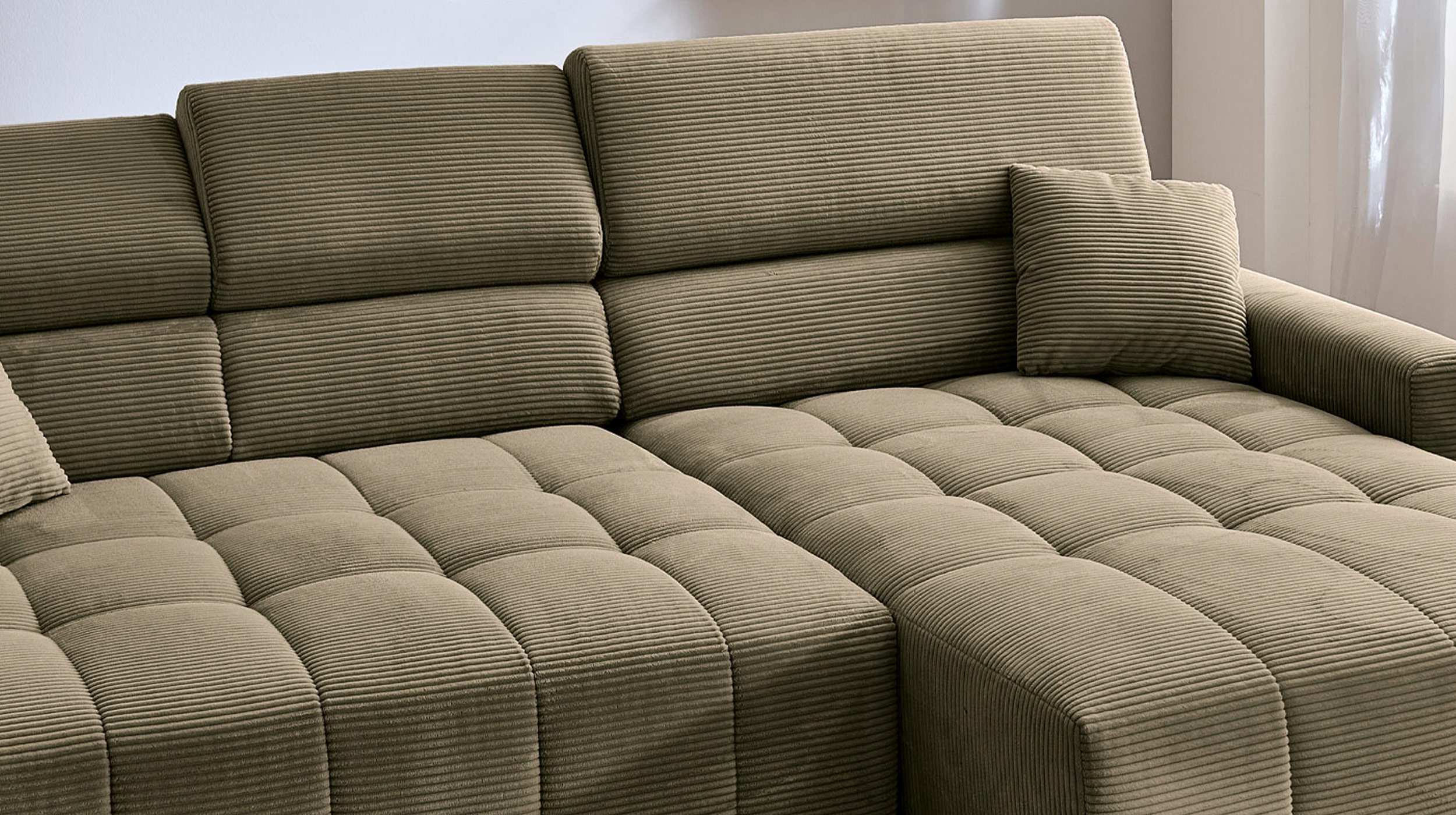 Ecksofa Cord grün ausziehbar - Sitztiefenverstellung 256 cm - OT rechts - SIMPLE Ecksofa Cord grün ausziehbar - Sitztiefenverstellung 256 cm - OT rechts - SIMPLE