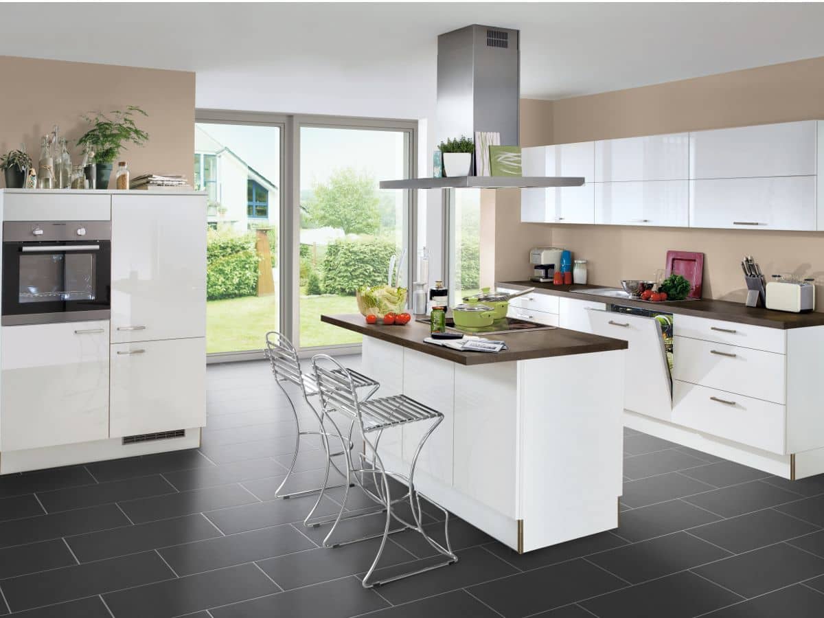 günstige Einstiegsküche Küche STAR Die Möbelfundgrube Express |