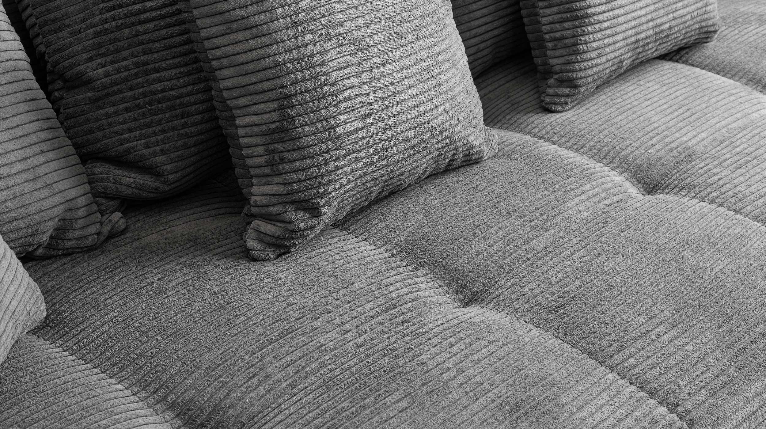 Big Sofa Cord grau - Nosagunterfederung - 254 cm - BORNEO