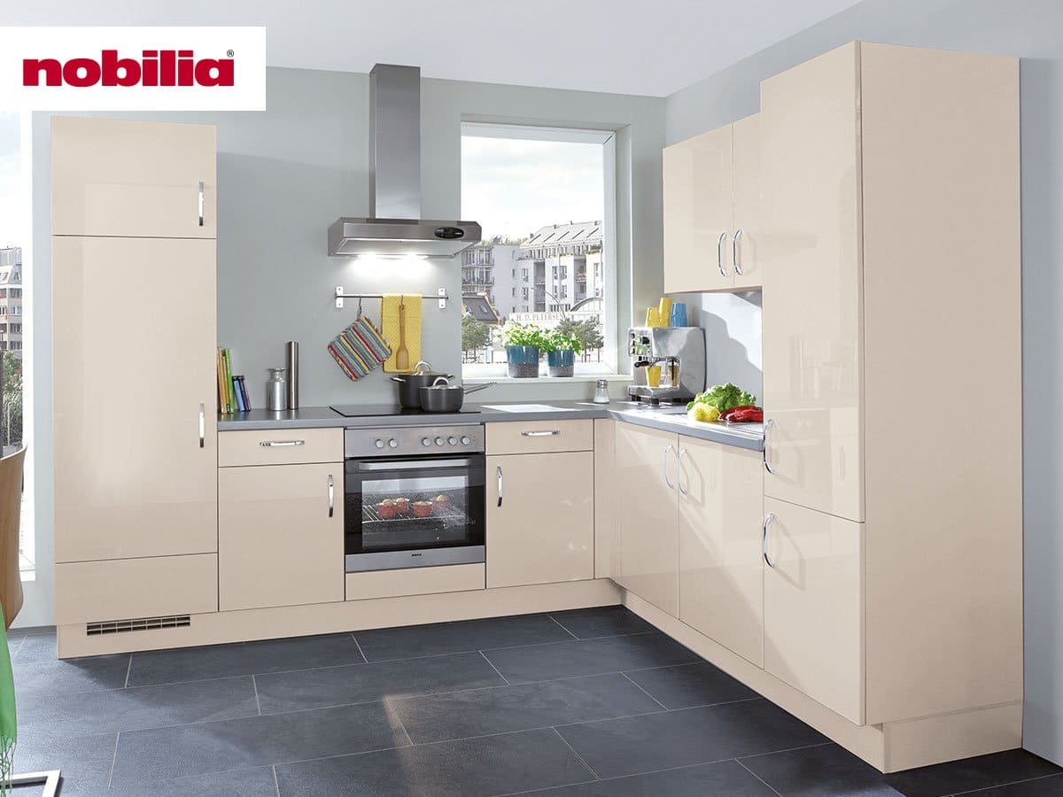 Eckküche 285 x 235 cm - mit Geräten - Küchenfronten Lack matt - TOUCH
