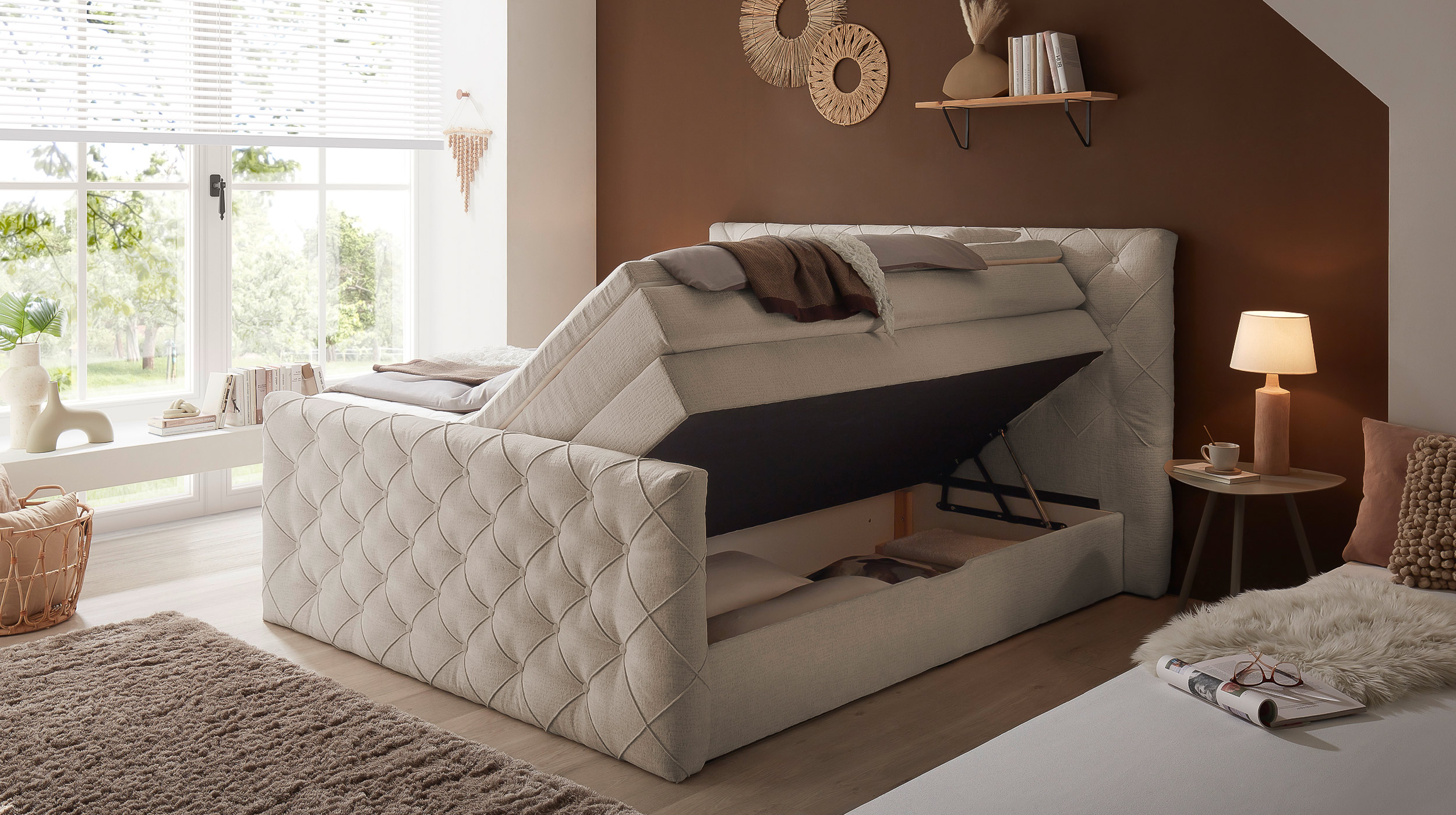 Boxspringbett 180 x 200 cm creme Stoffbezug - Bettkasten - LIVELLA 