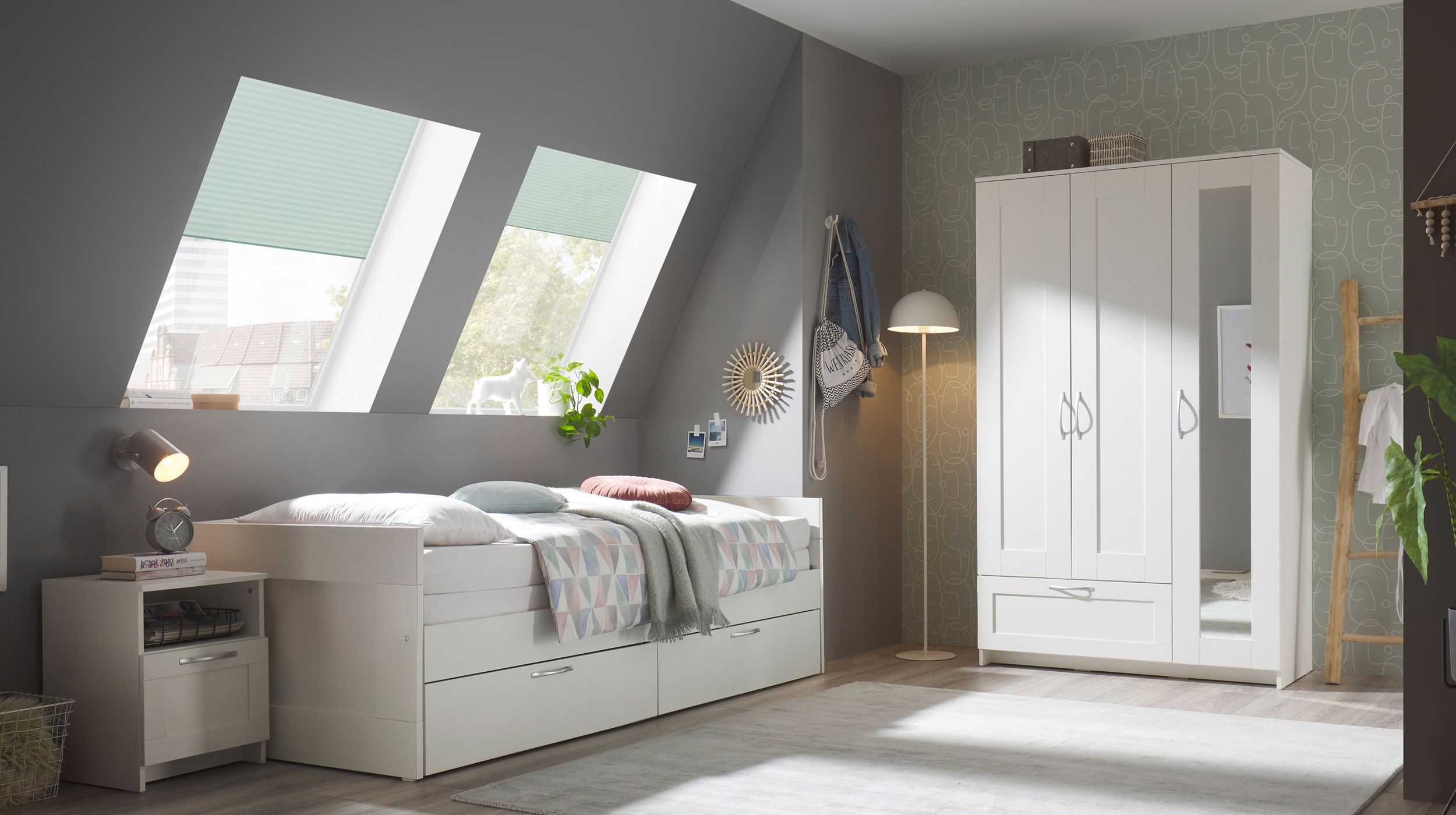 Kleiderschrank mit Spiegel - weiß - 117 cm - SALIAS