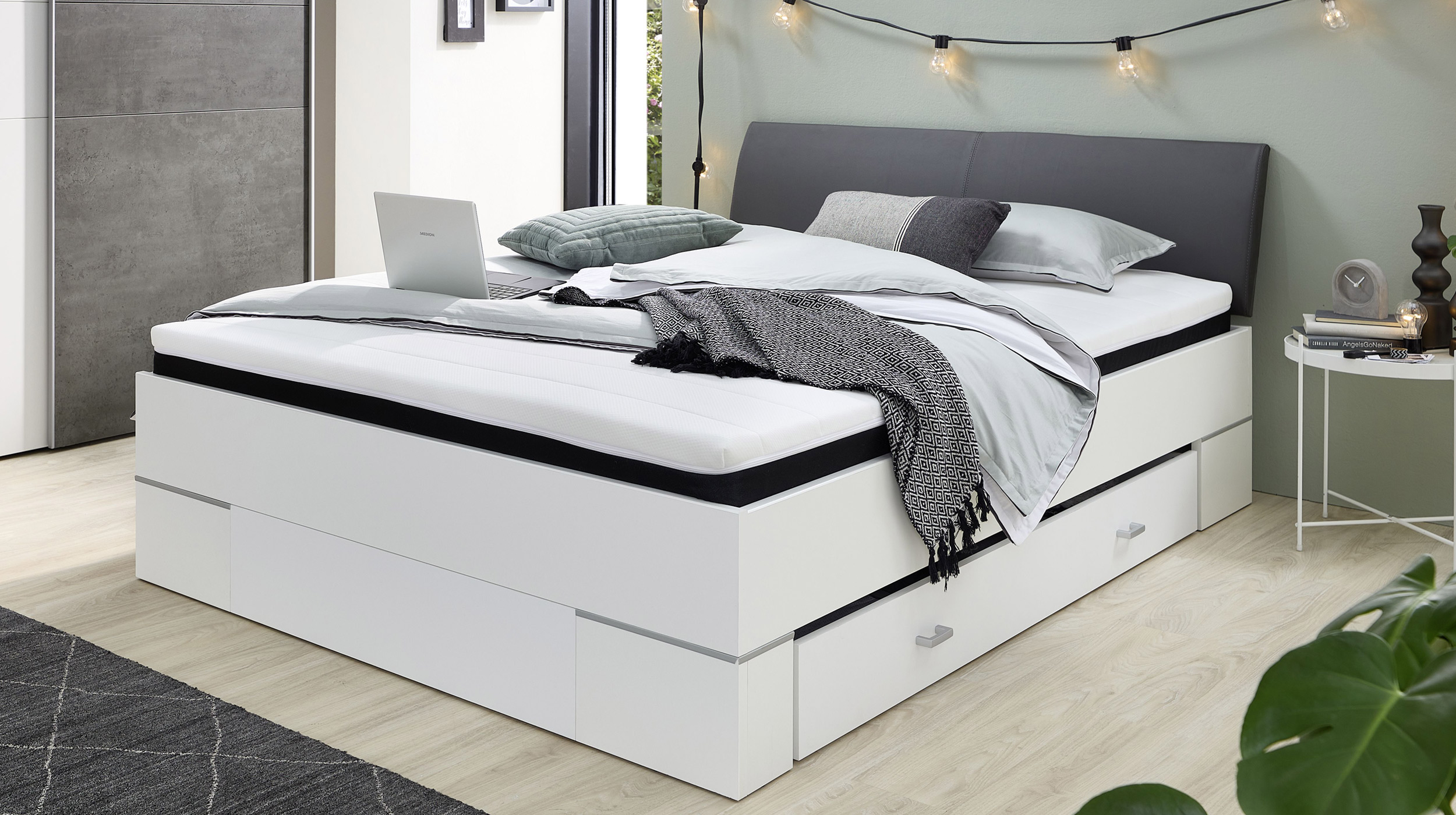 Jugendbett 140 x 200 cm weiß mit Bettkasten - LENA