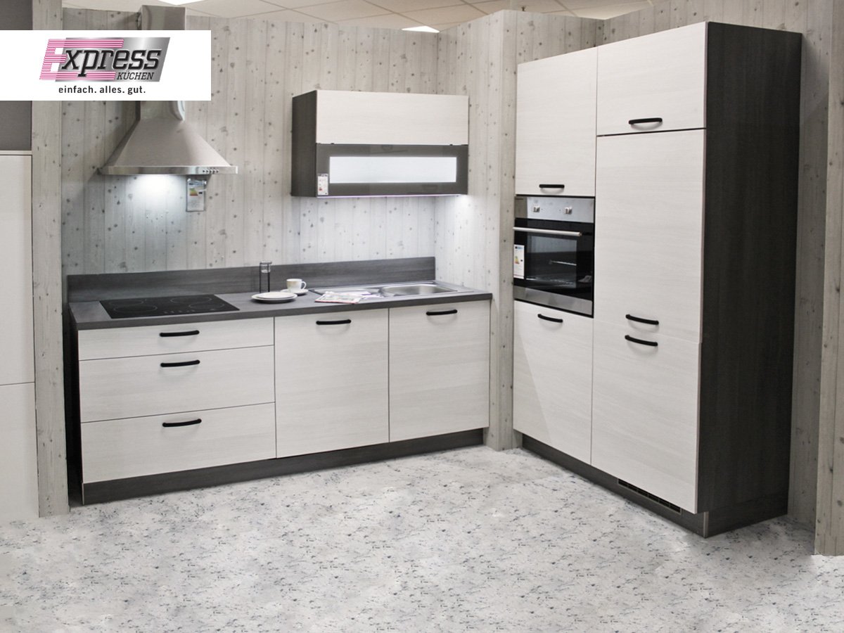 Eckküche 210 + 120 cm - mit Geräten - Küchenfronten matt - PLAN