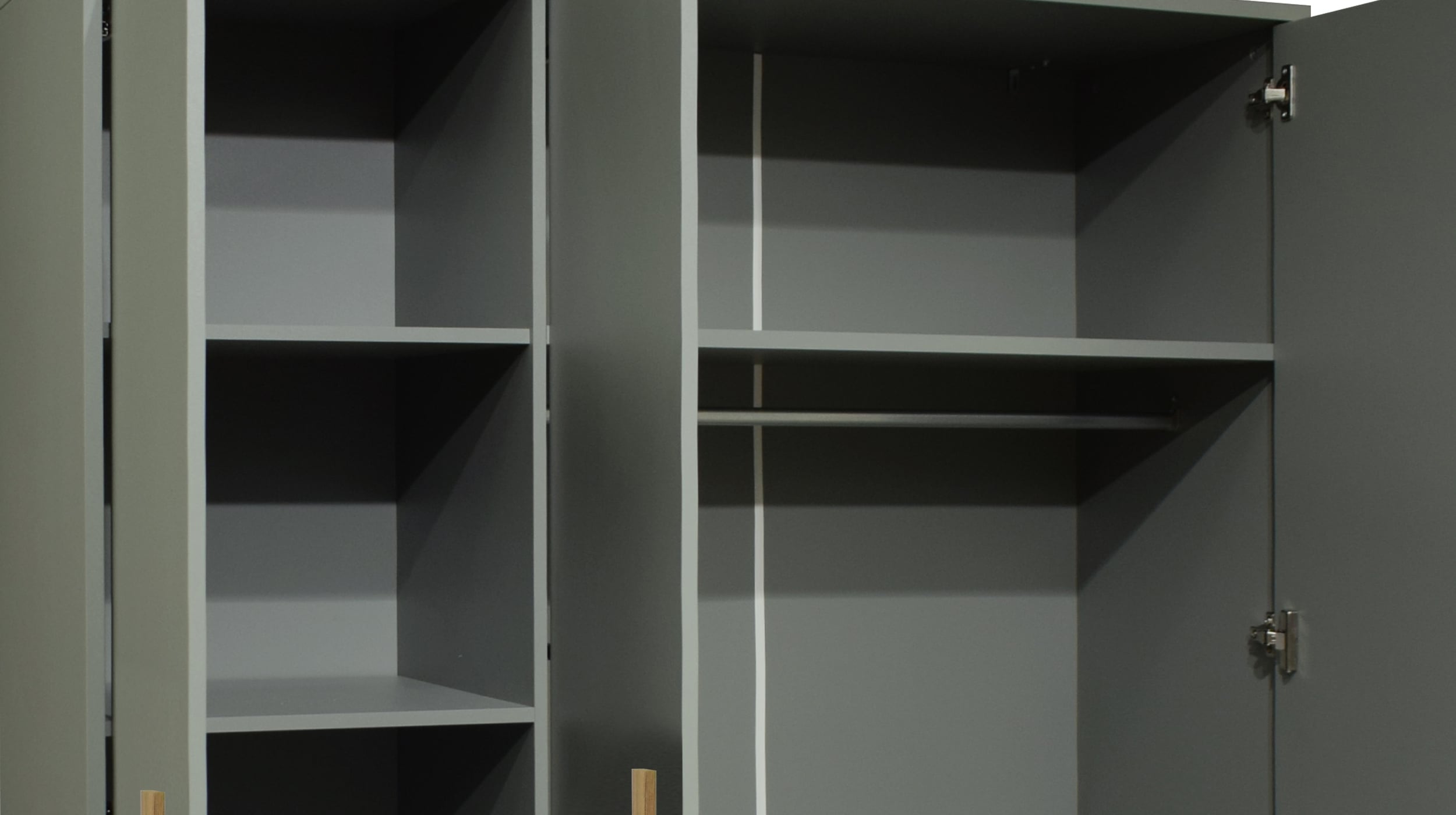 Kleiderschrank grün 148 cm - 3-türig - OLI