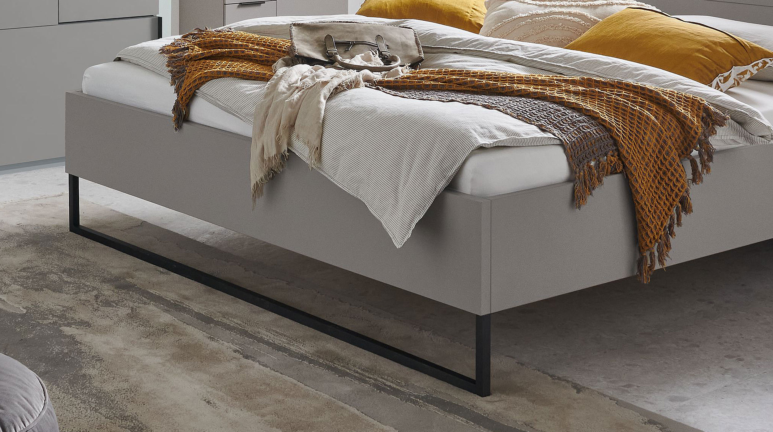 Doppelbett Futonbett 180 x 200 cm grau - SAIGON