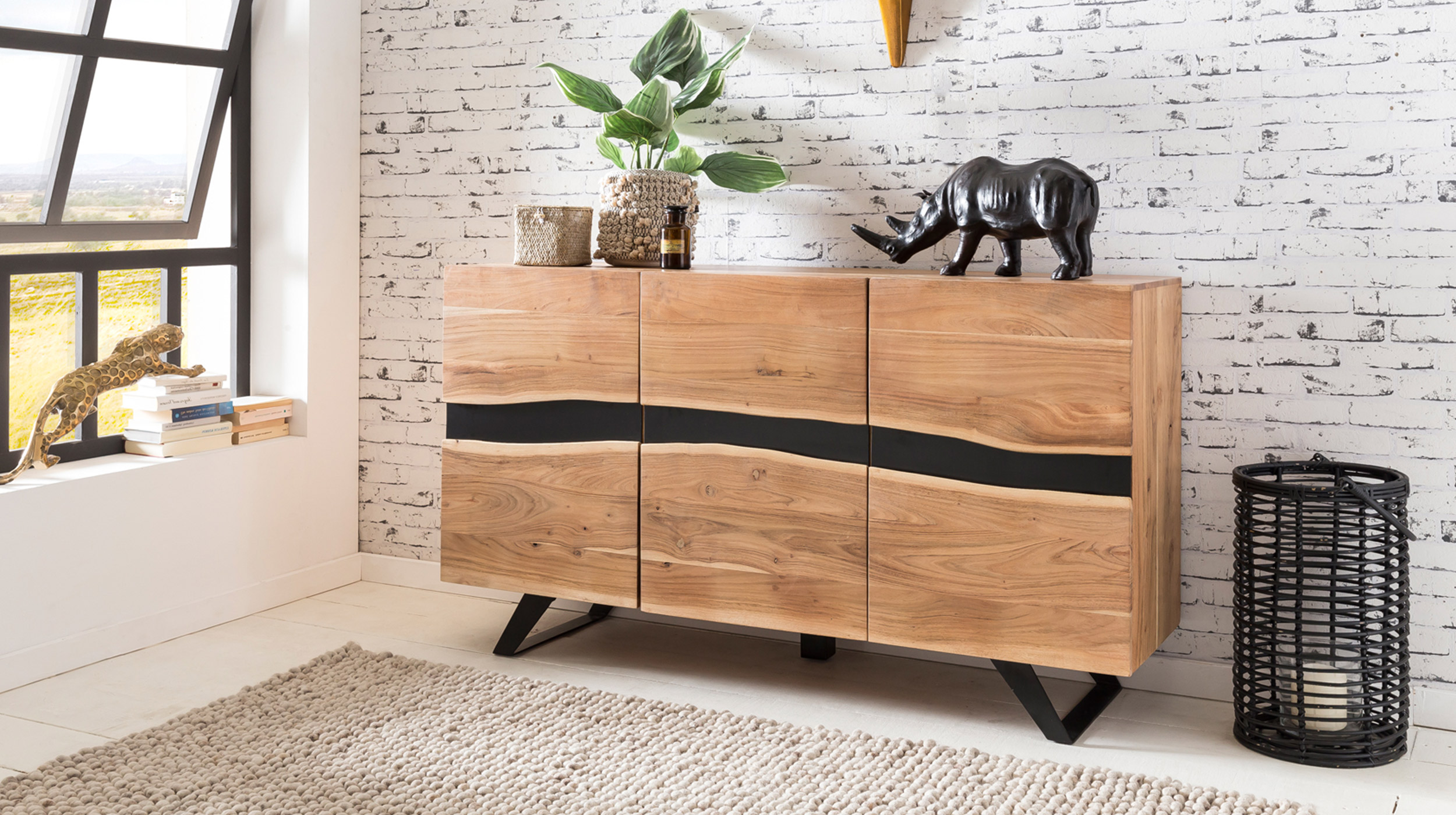 Sideboard Akazie massiv lackiert 148 x 43 cm 3-türig - ODIN 