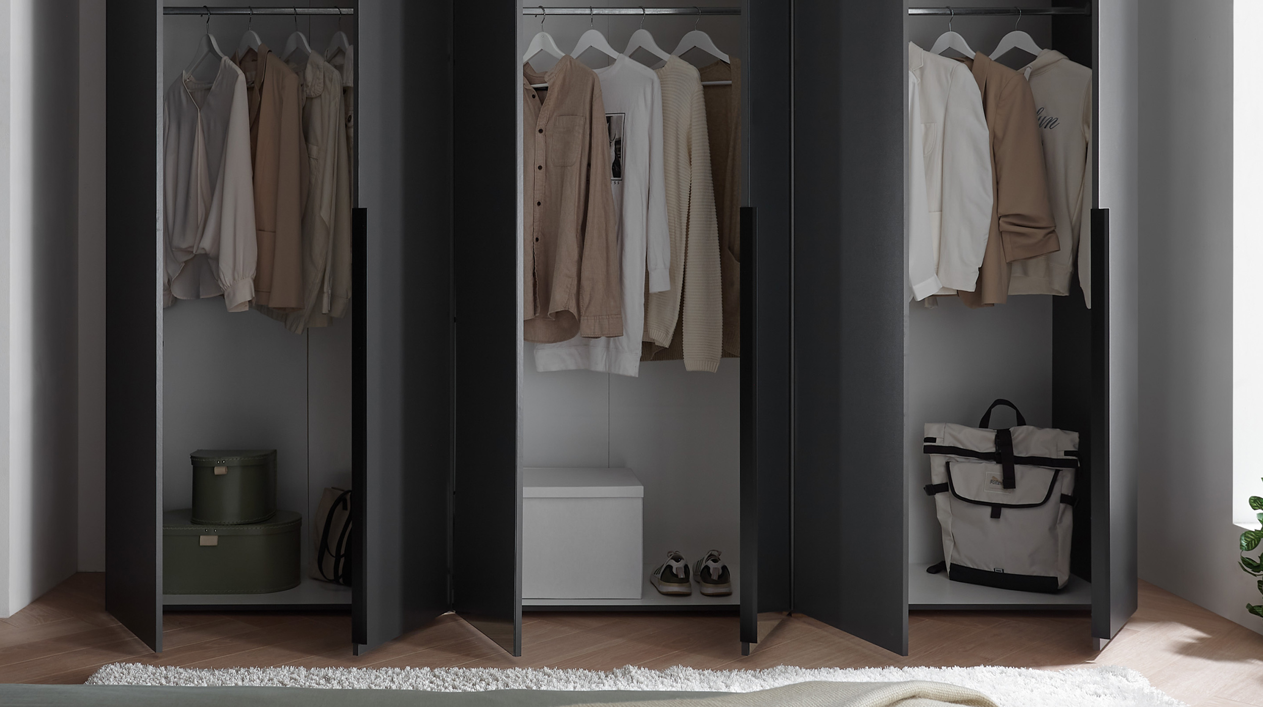 Kleiderschrank mit Spiegel 270 cm graphit - 6-türig - KEVO