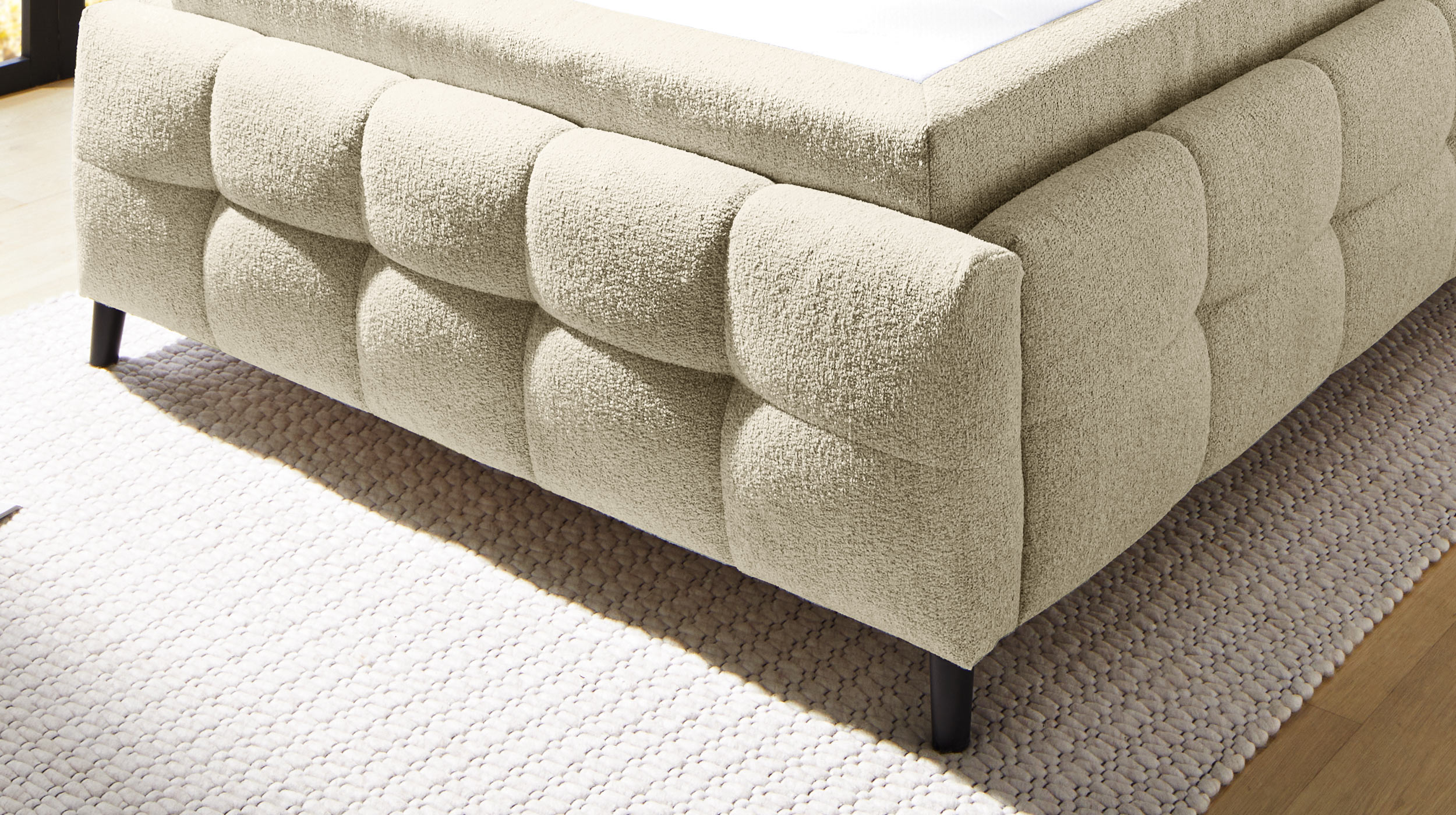 Polsterbett 140 x 200 cm Stoffbezug beige - LUCY