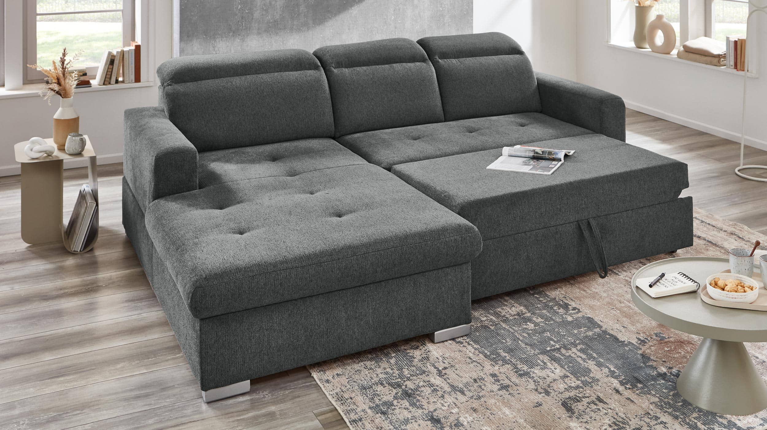 Ecksofa mit Schlaffunktion grau Bettkasten 244 cm - SIGNUM