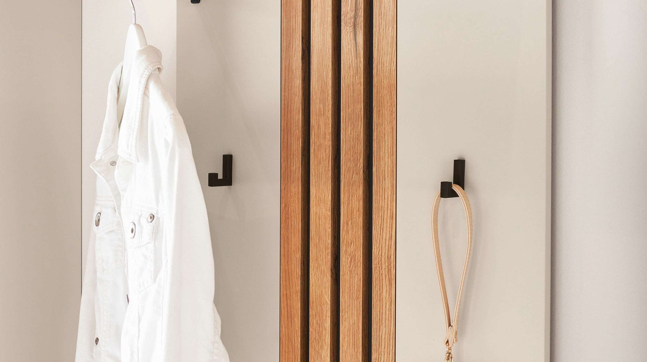 Wandgarderobe Paneele beige Evok Eiche 60 cm - LITUMO