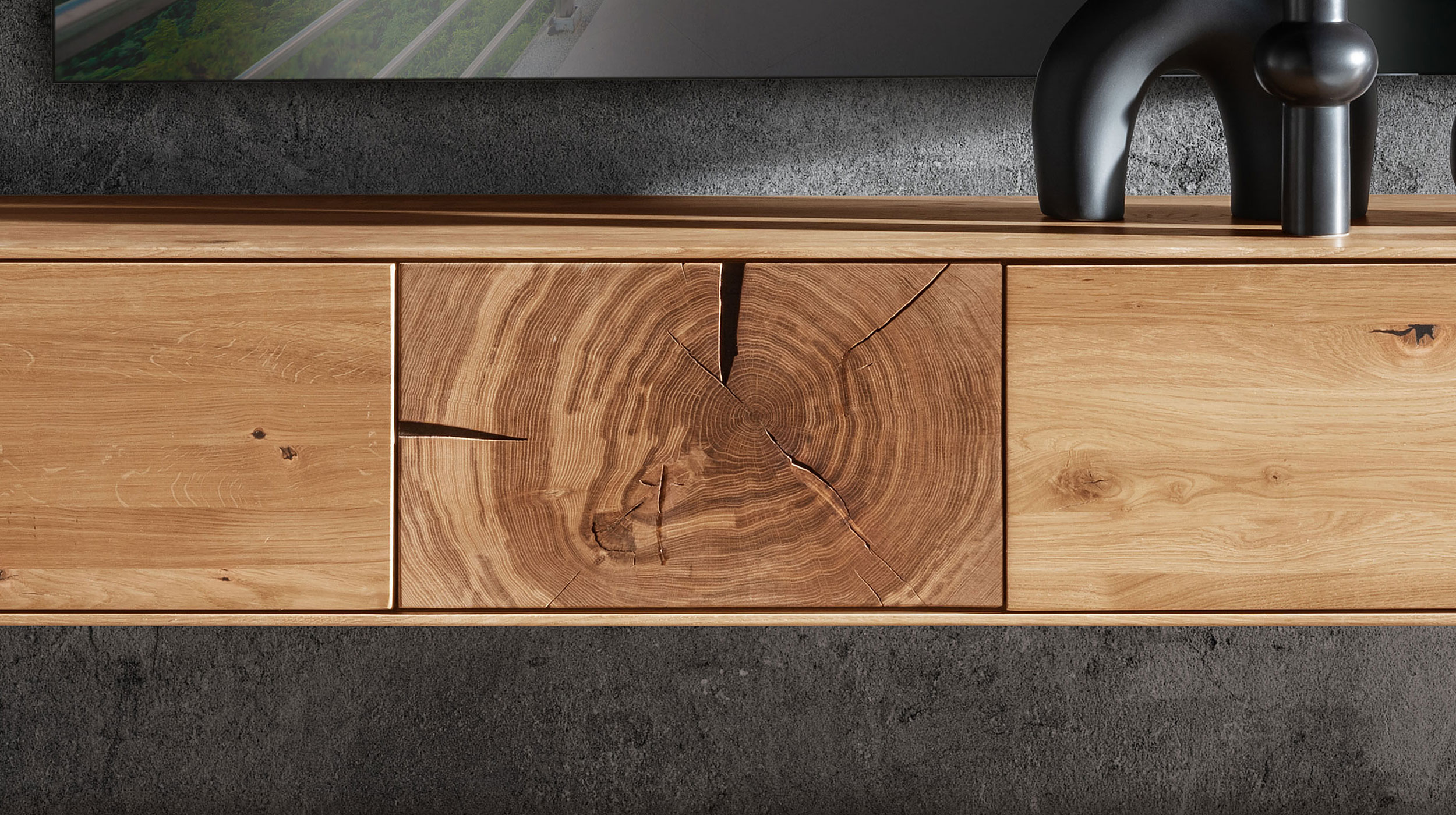 TV - Lowboard Wildeiche massiv geölt - montiert - 220 cm - TORVEN