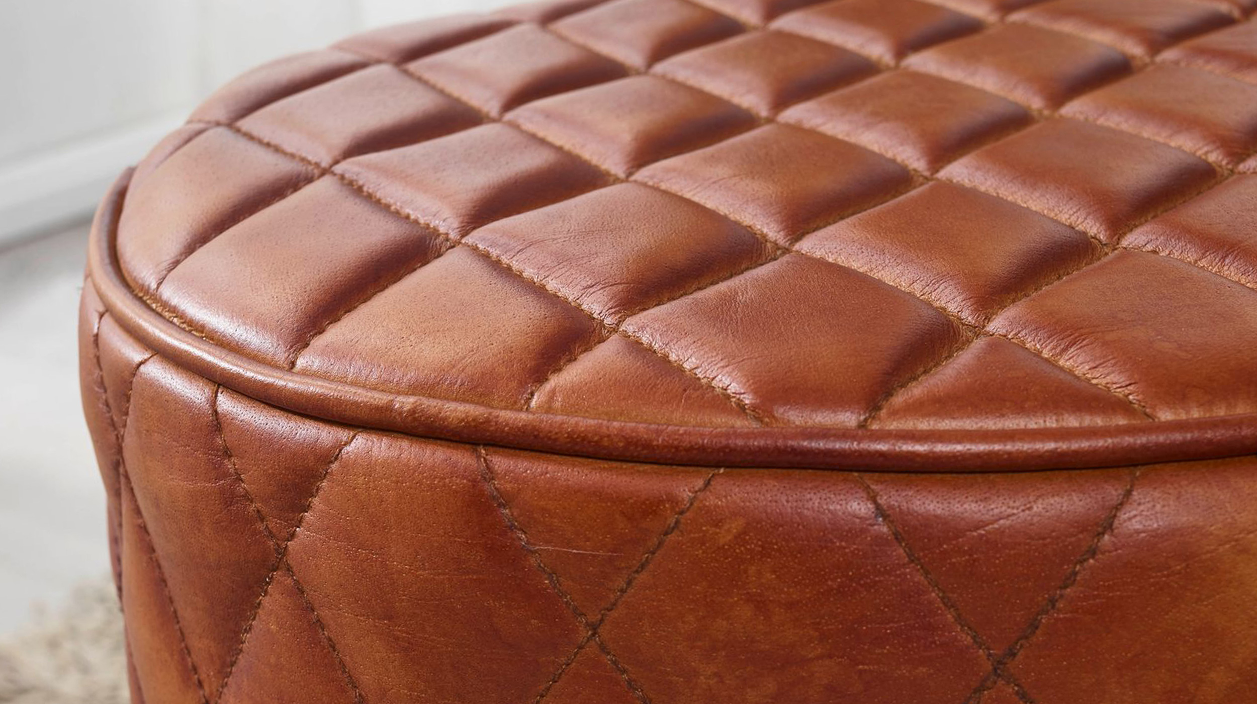 Sitz- & Fußhocker 35 x 35 cm Echtleder Mango massiv lackiert - RIST