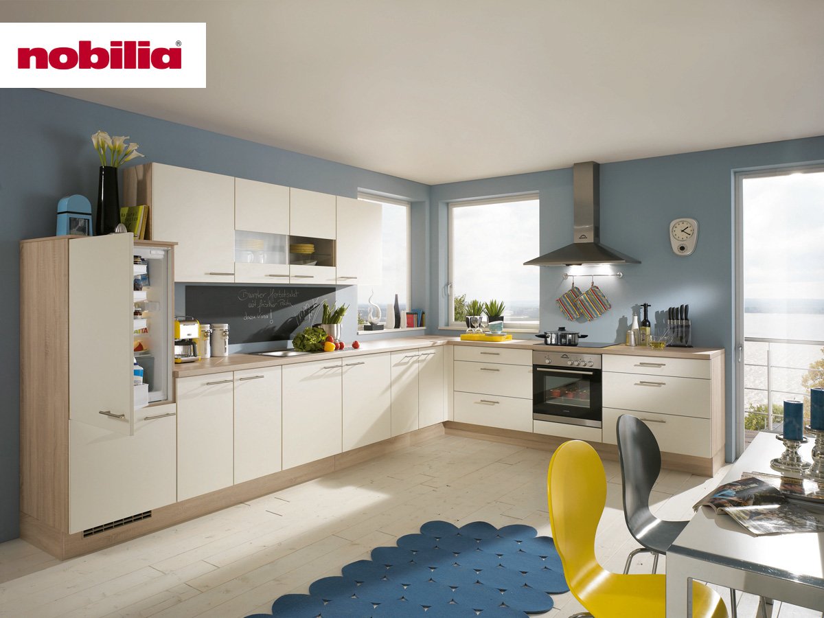 Eckküche 405 x 285 cm - mit Geräten - Küchenfronten matt - SPEED