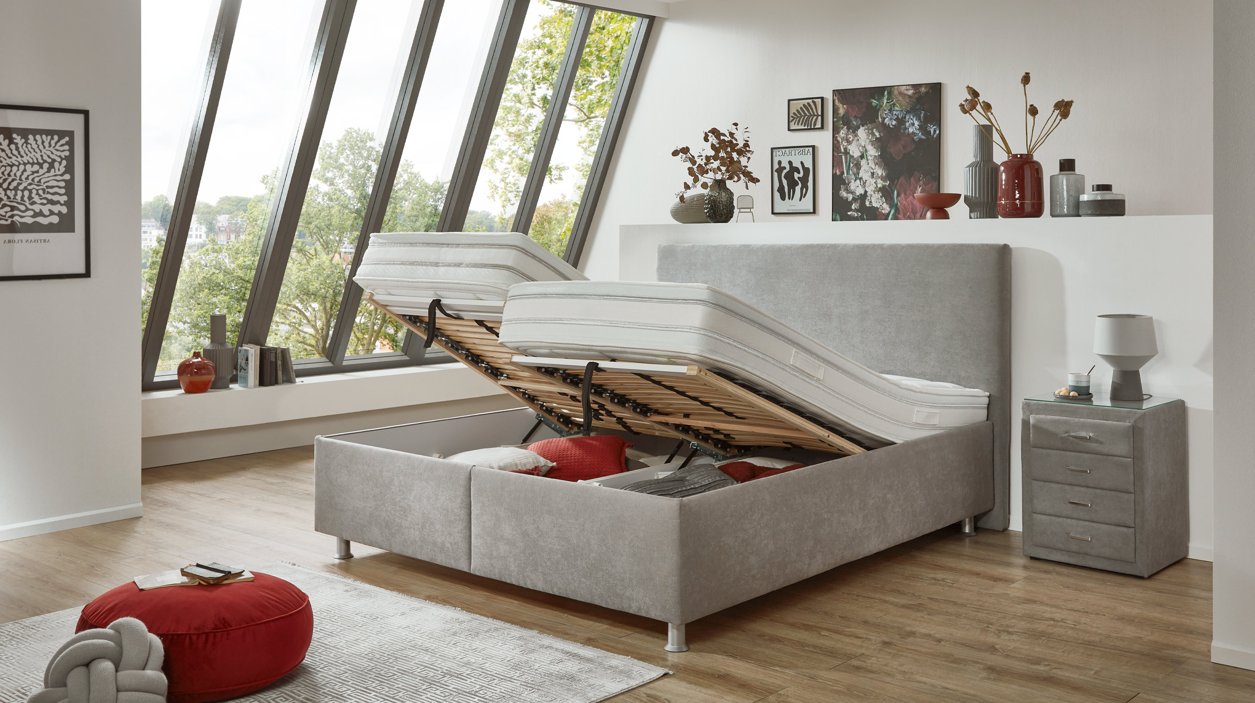 Boxbett 200 x 200 cm mit Bettkasten grau Microfaser - AVOLA 