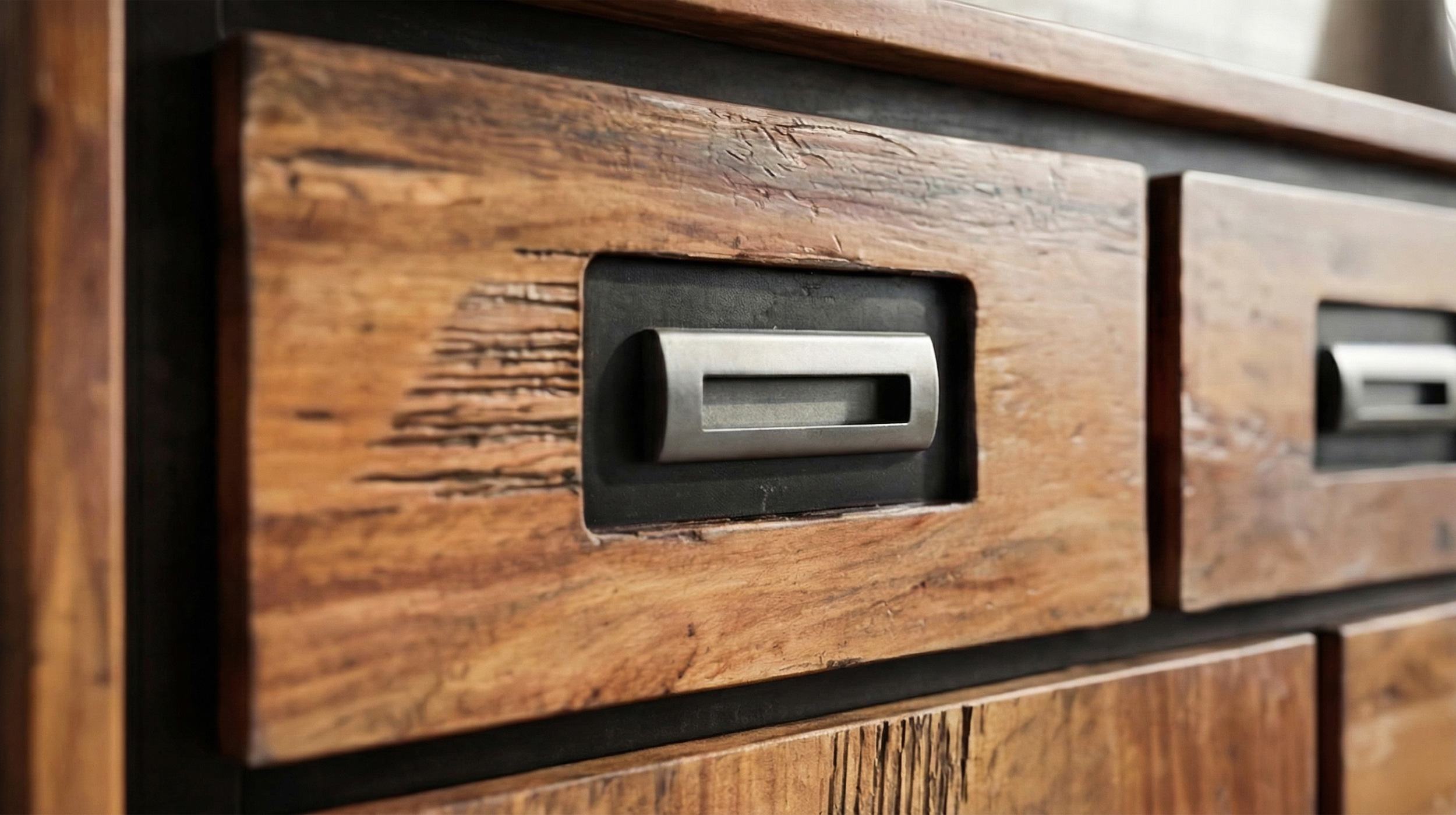 Sideboard Akazie Altholz massiv montiert - 150 cm - NARVIK