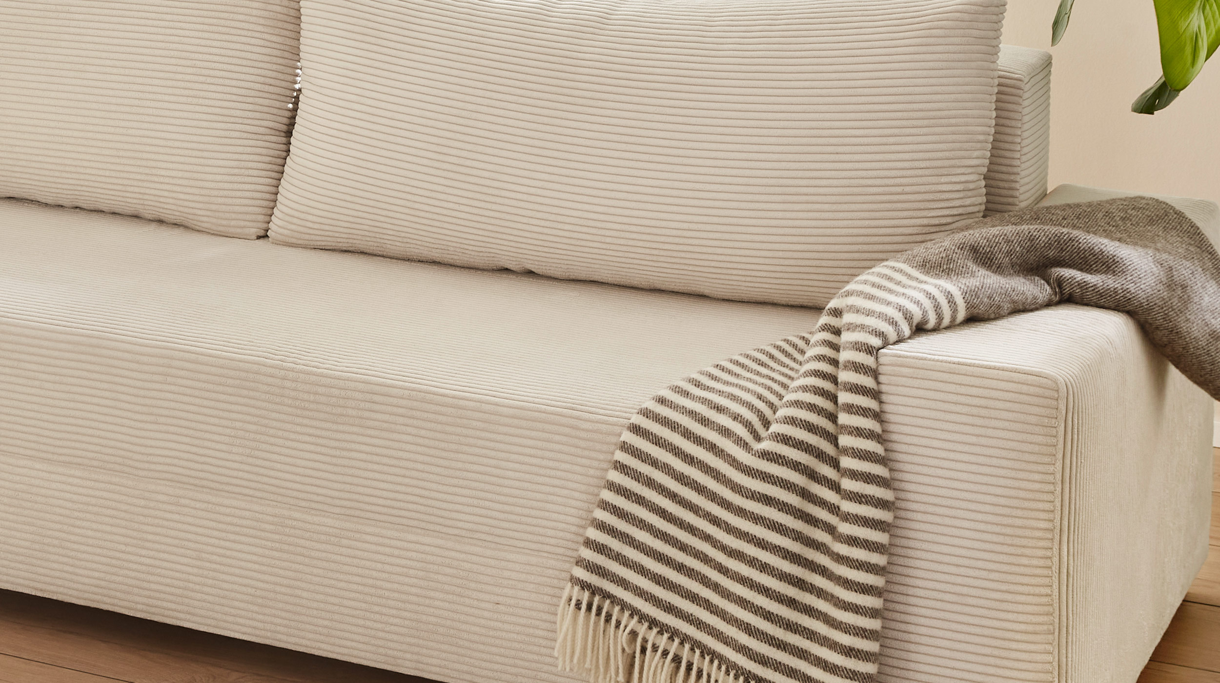 Schlafsofa Cord beige mit Bettkasten Federkern 240 cm - TRIER 
