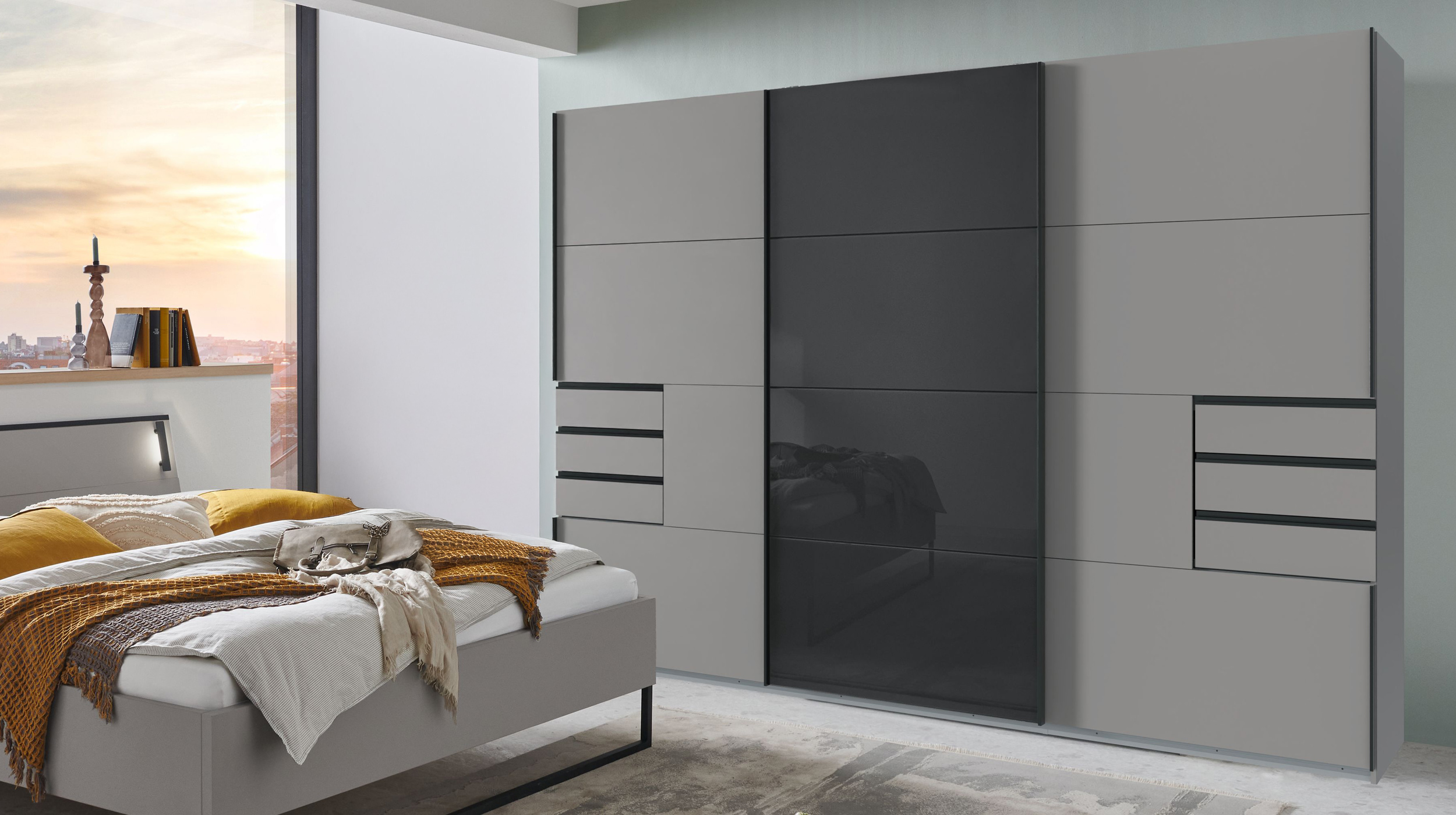Schwebetürenschrank grau - schwarz mit Glasfront - 270 cm - SAIGON