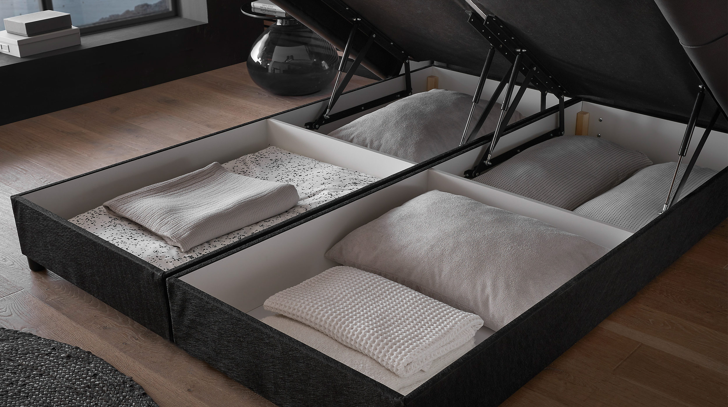 Boxbett 180 x 200 cm schwarz Lederlook mit Bettkasten - MIDNIGHT 
