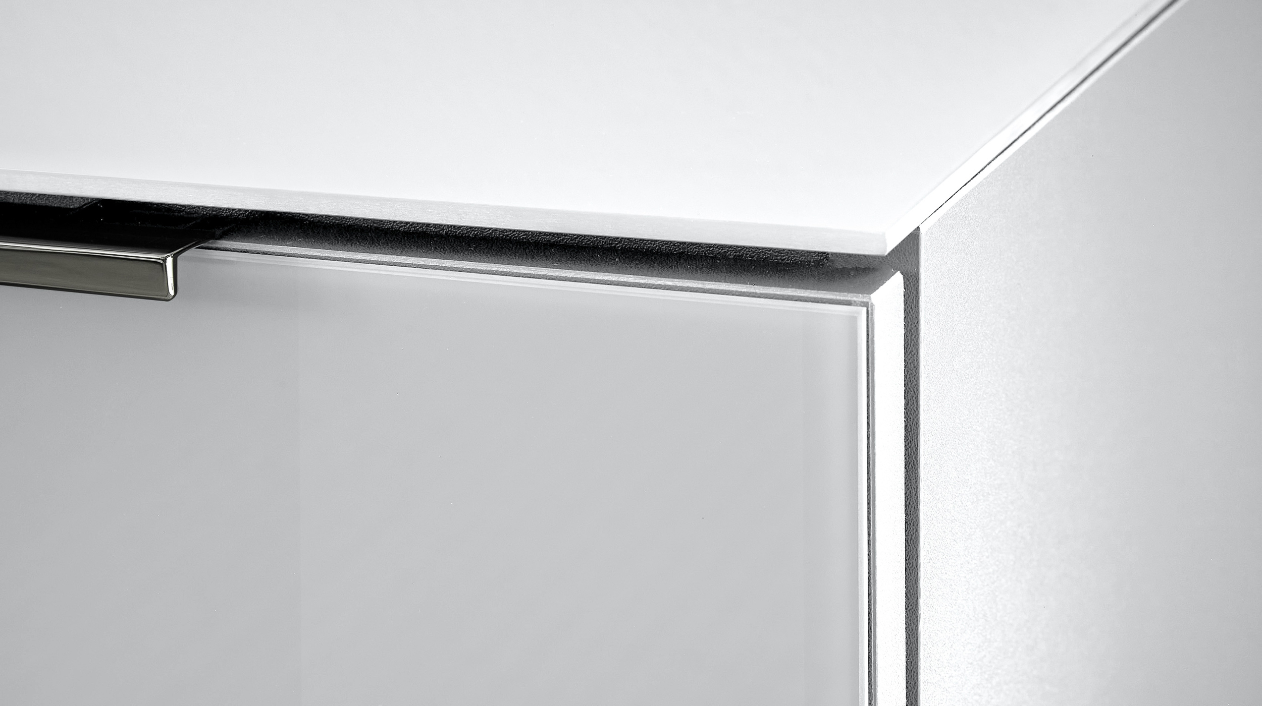 Sideboard 4 Schubladen - weiß - Glasfront - 226 cm - SANTORIN