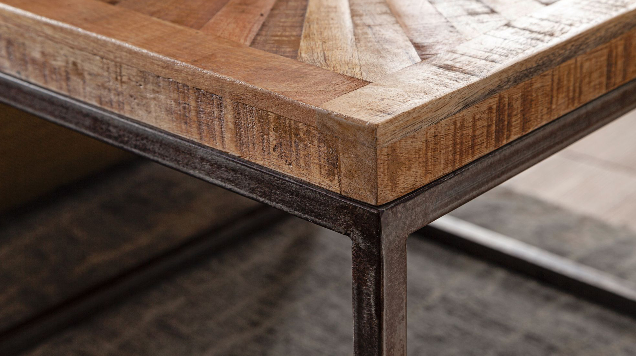 Couchtisch Mango massiv lackiert 55 x 55 cm - JONA 