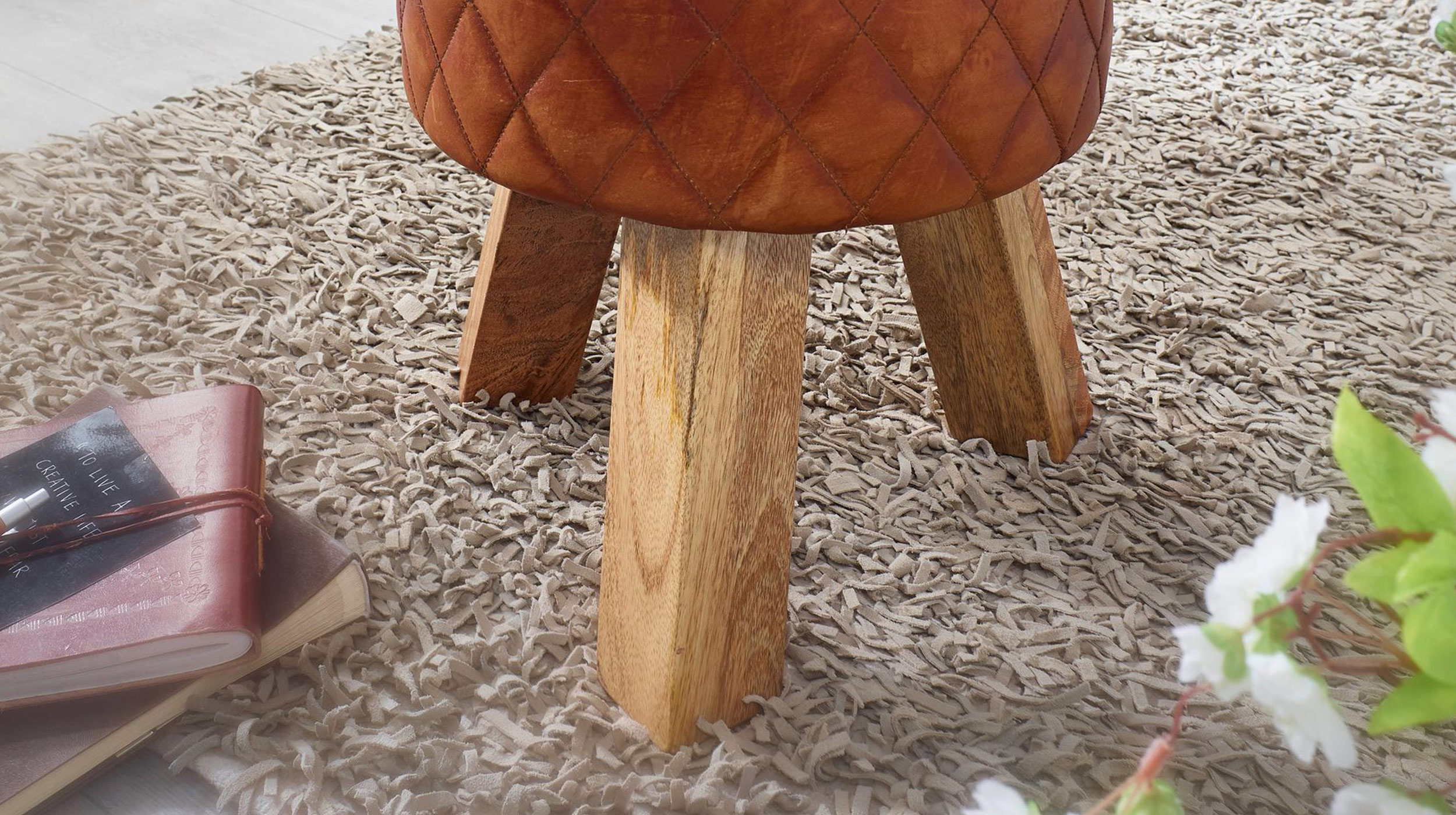 Sitz- & Fußhocker 35 x 35 cm Echtleder Mango massiv lackiert - RIST
