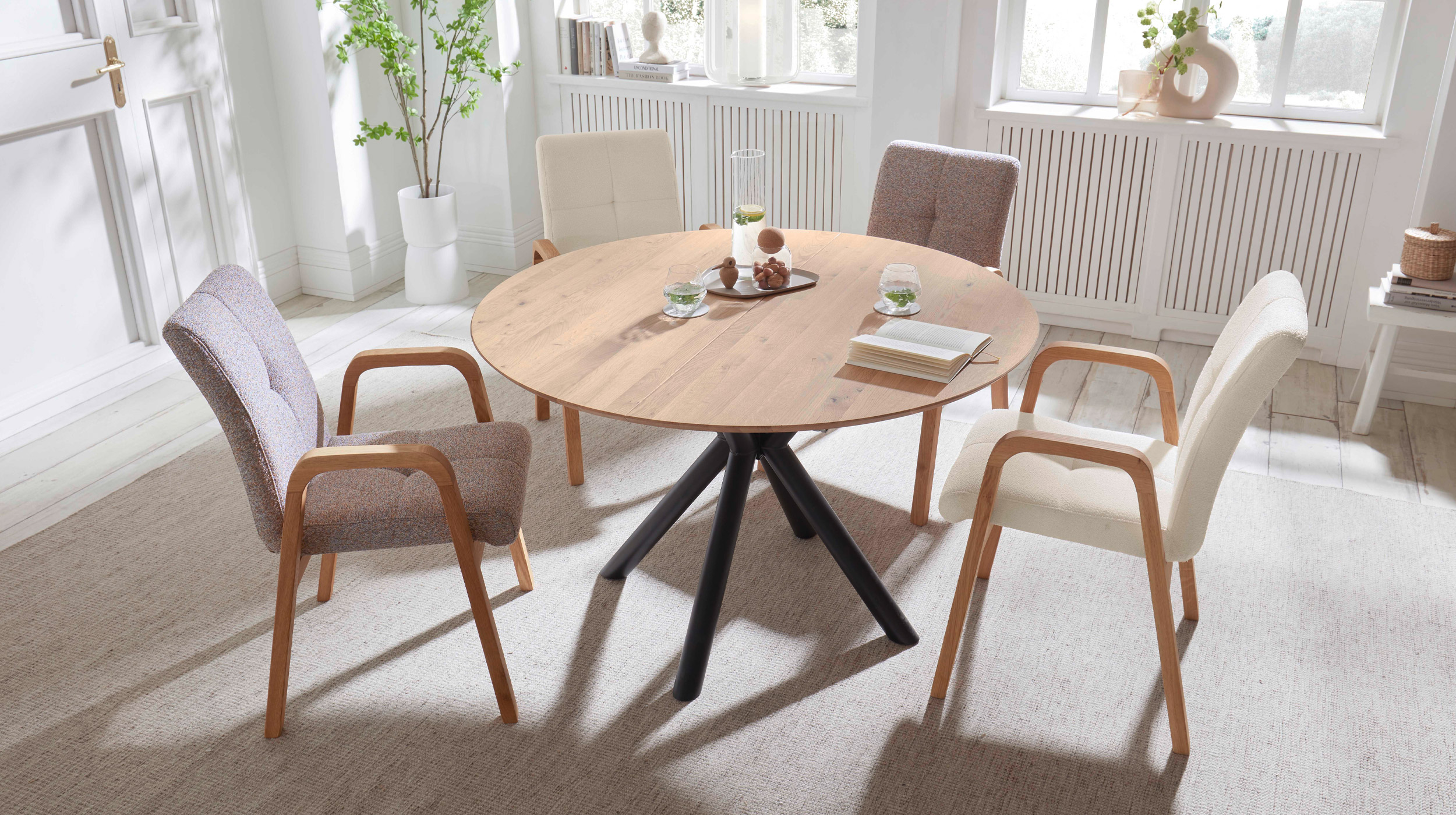 Esstisch Massivholztisch 120 cm rund Wildeiche geölt - ARVID