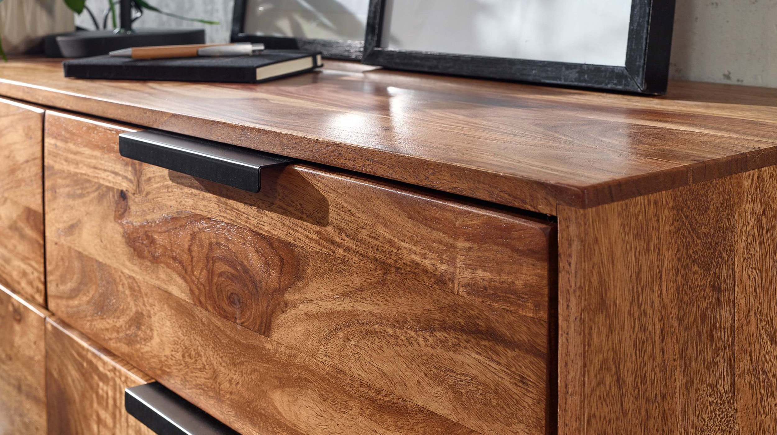 Kommode mit 6 Schubladen Sheesham massiv gebeizt 117 x 42 cm - SVANTE