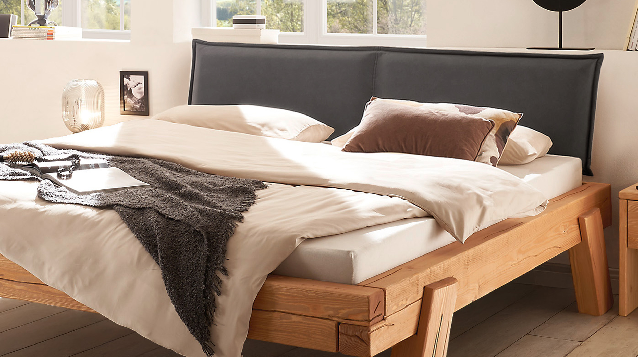 Balkenbett Massivholzbett 140 cm Kiefer geölt gebeizt - BERGTAL SOFT