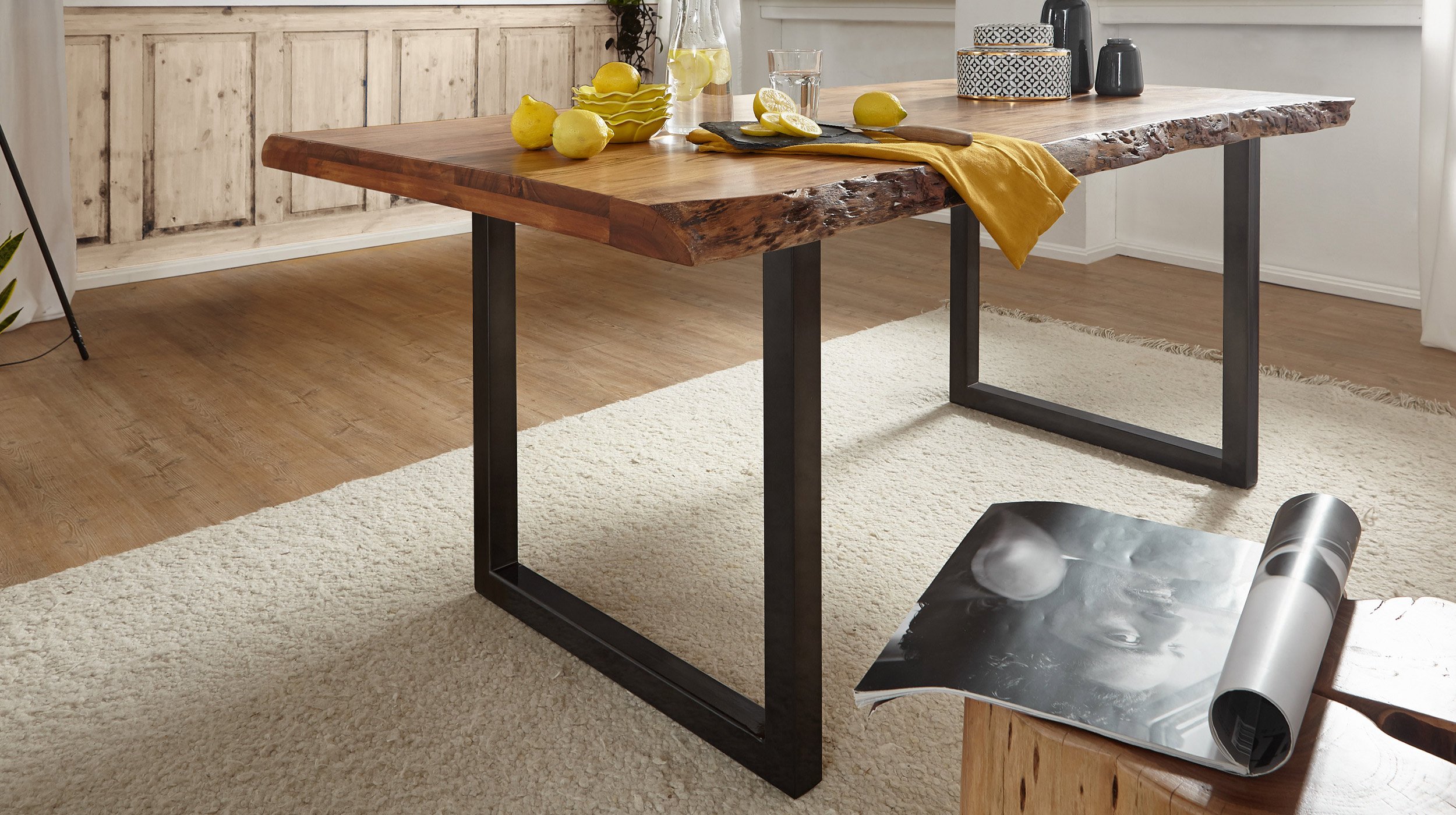 Esstisch Baumkantentisch 160 x 90 cm Akazie lackiert massiv - TICO