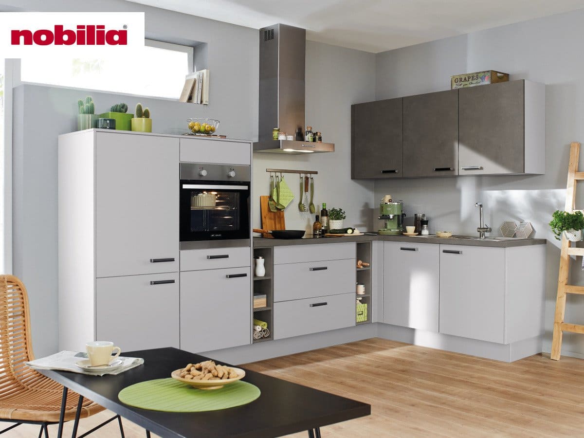 Eckküche 305 x 275  cm - mit Geräten - Küchenfronten matt - SPEED