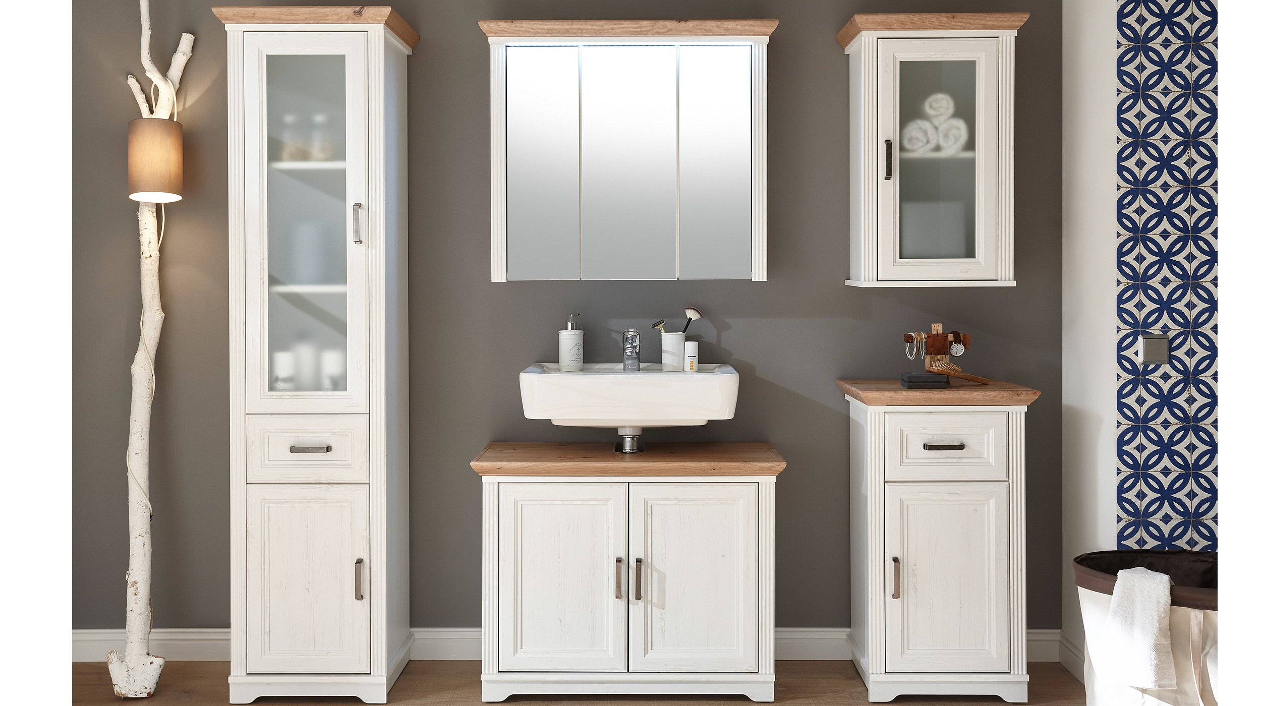 Spiegelschrank mit Beleuchtung Pinie weiß 83 cm - JASMIN