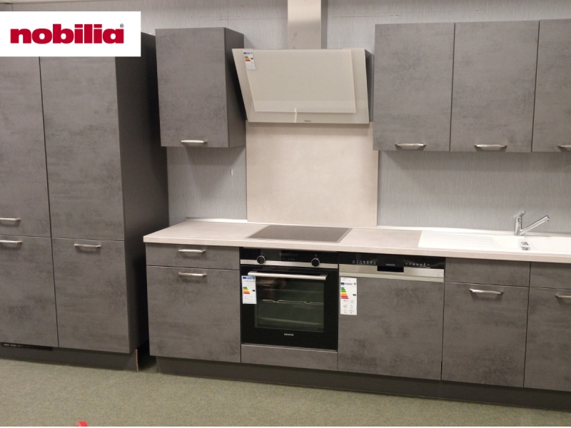 Küchenzeile  ca. 270 + 110 cm - mit Geräten - Küchenfronten matt - RIVA