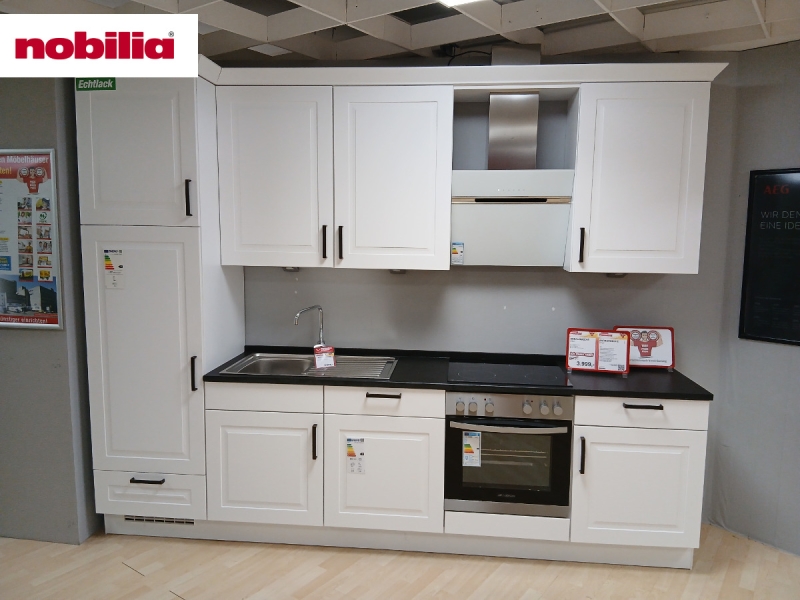 Küchenzeile  ca. 300 cm - mit Geräten - Küchenfronten matt - SYLT