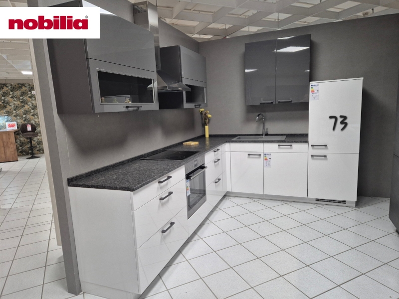 Eckküche 305 x 235 cm - mit Geräten - Küchenfronten Hochglanz - FLASH