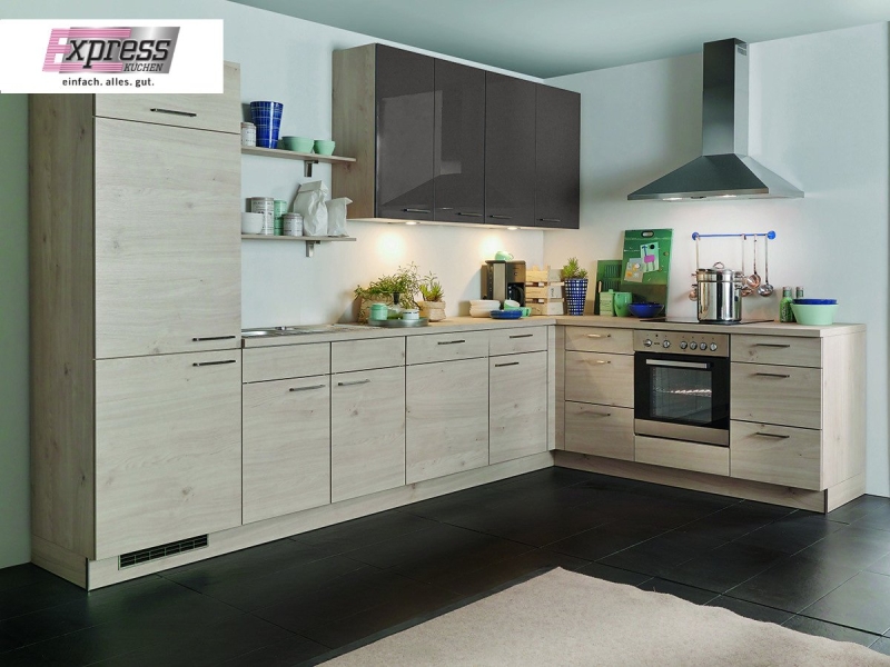 Eckküche 325 x 225 cm - mit Geräten - Küchenfronten matt - PLAN