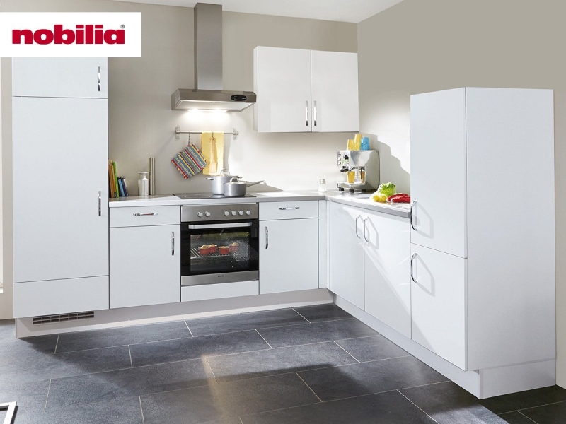 Eckküche 285 x 235 cm - mit Geräten - Küchenfronten Lack matt - TOUCH